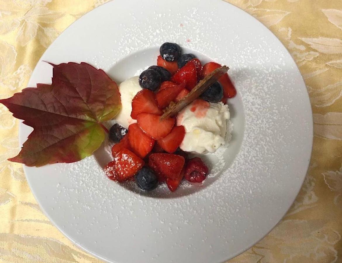Albergo Ristorante Sole Mezzoldo Eksteriør billede
