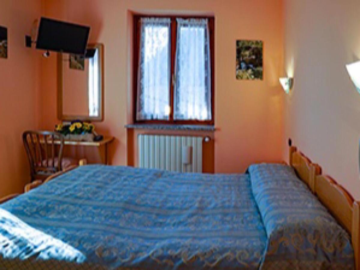Albergo Ristorante Sole Mezzoldo Eksteriør billede